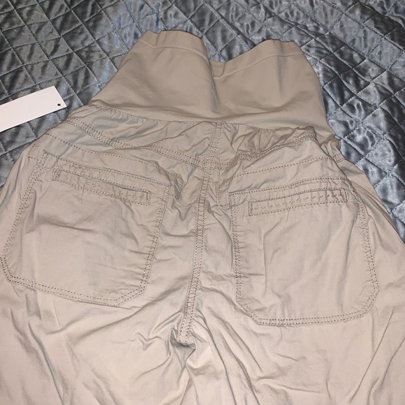 Motherhood Cargo Poplin Pants NWOT - Picture 4 of 5